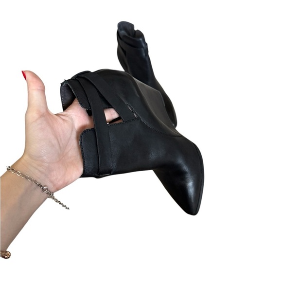 Women's Black Leather Ankle Boots - Picture 8 of 10